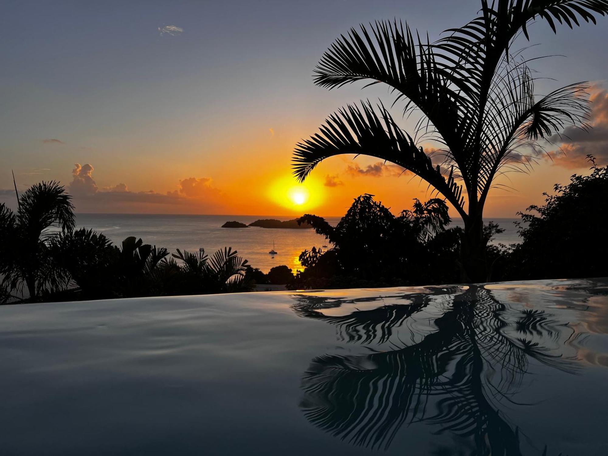 Sunset Palm - Villa Creole Avec Piscine Face Au Coucher De Soleil Et A La Reserve Cousteau Bouillante Εξωτερικό φωτογραφία